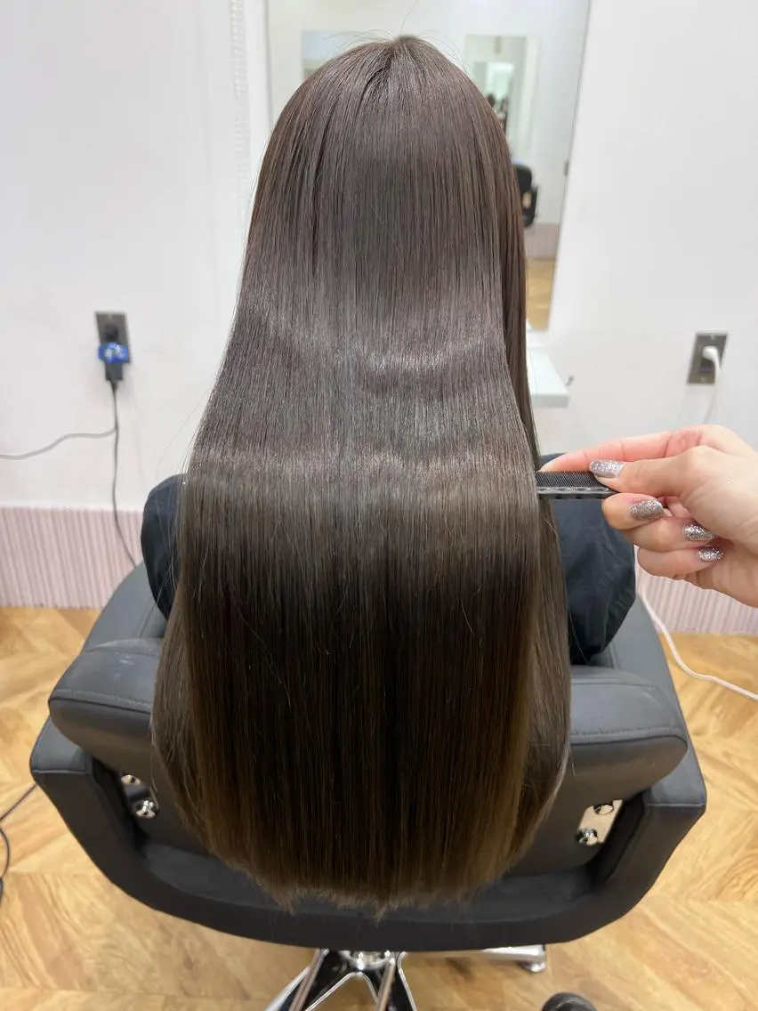 ロング カラー ヘアアレンジ アッシュ ベージュカラー 髪質改善 トリートメント ✨カチモリ✨レイヤー 韓国ヘア🇰🇷ゆいのヘアスタイル