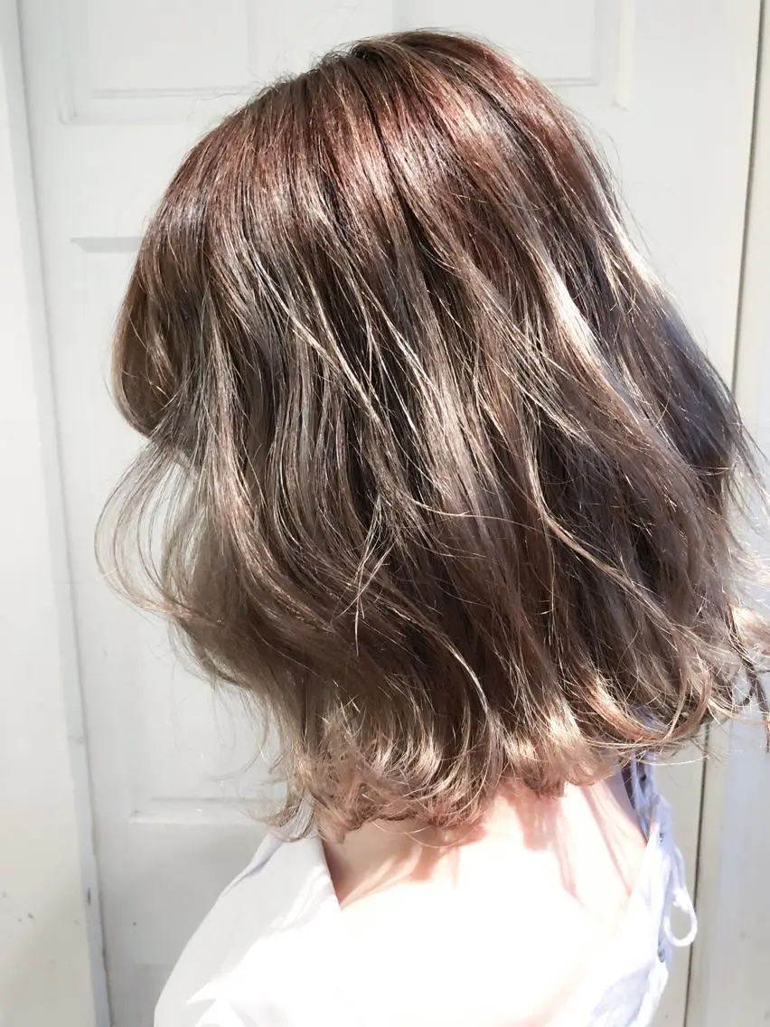 ミディアム カラー ブリーチ ケアブリーチ グラデーションカラー ハイライトカラー ハイライト ヘアカラー 🧡ショートの達人 🧡SHOのヘアスタイル