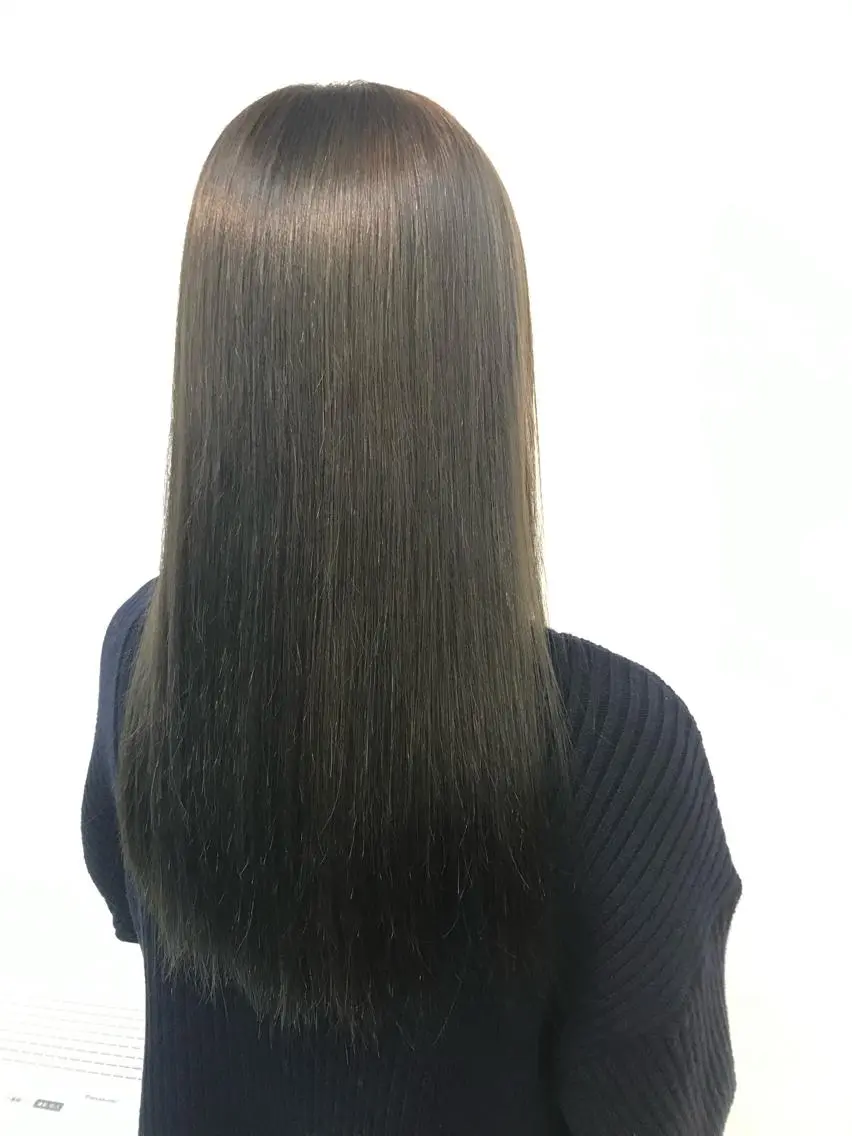 ロング i sのヘアスタイル