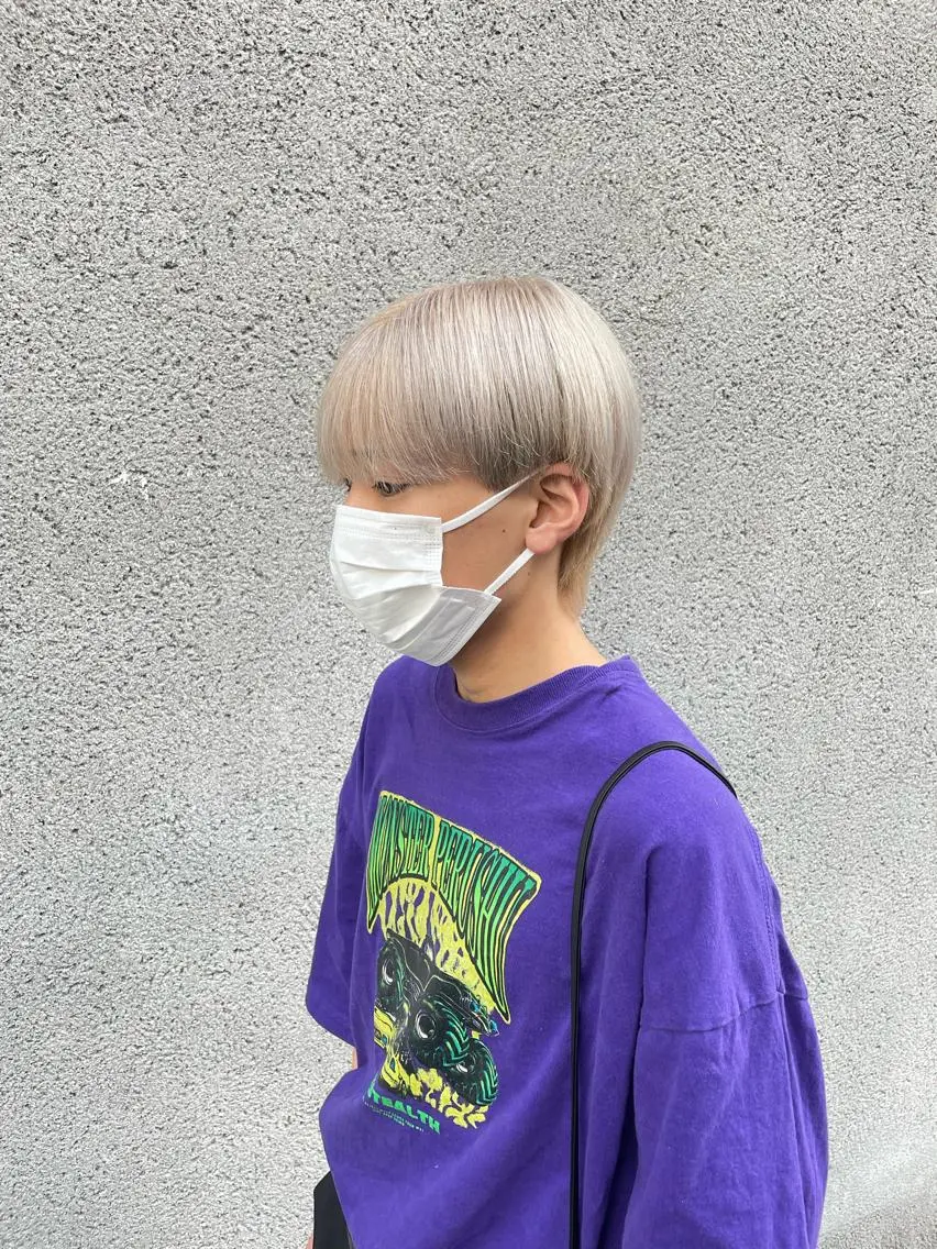 ショート カラー パーマ ヘアアレンジ アイブロウ ハンサムショート メンズアイブロウ ショートヘア ウルフカット ツイストパーマ カット ヘアカラー トリートメント ヘッドスパ ヘアセット スパイキー/フェザー /波巻き/かいとのヘアスタイル