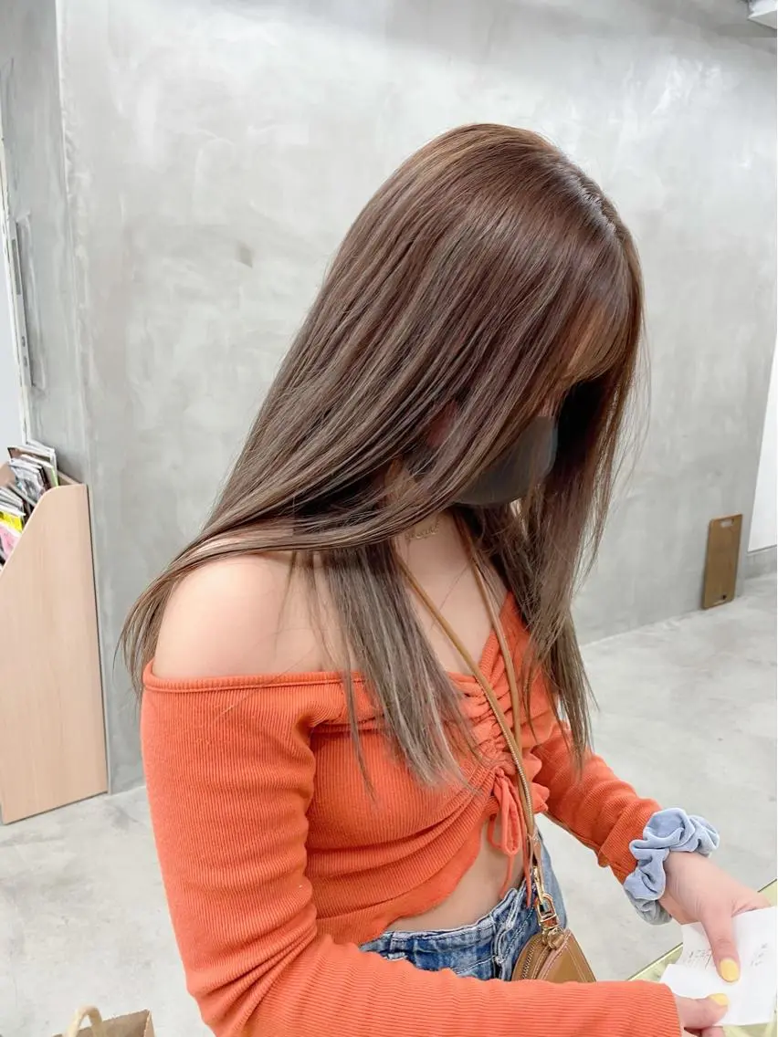 ロング カラー レイヤーカット 🪩yurikaのヘアスタイル