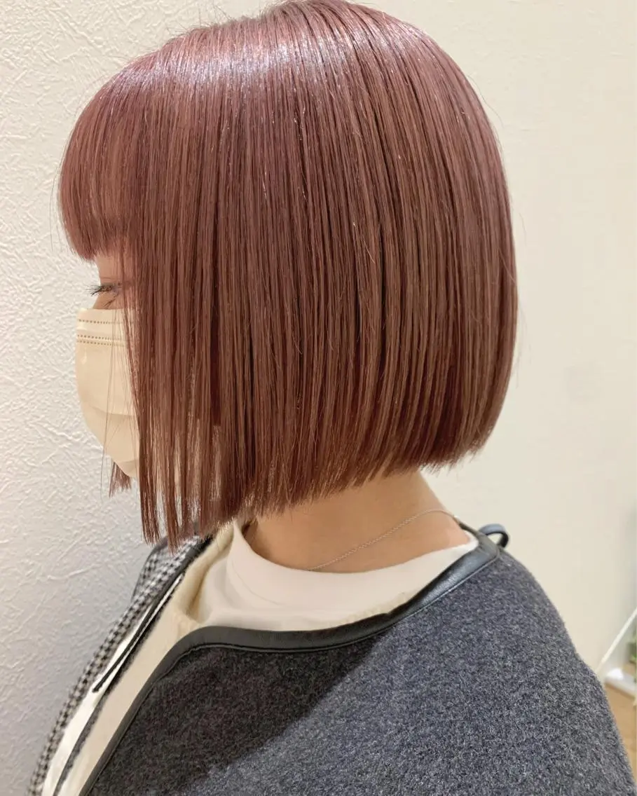 ショート カラー ベージュカラー ブリーチ ピンクカラー ピンクベージュ カット トリートメント hubhair レイヤー/透明感のヘアスタイル