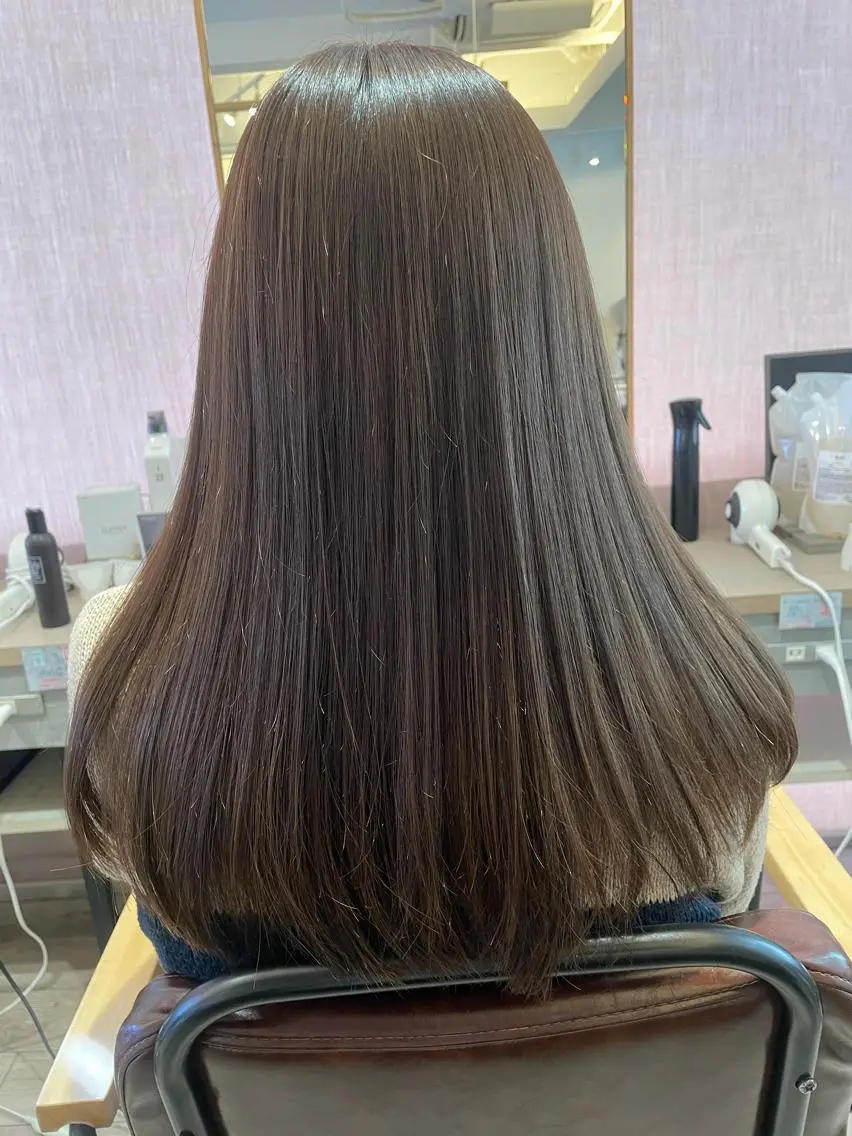 ロング カラー ブリーチ 透明感カラー ハイライトカラー ブリーチなしカラー ハイライト ヘアカラー 奥野 紗弓のヘアスタイル