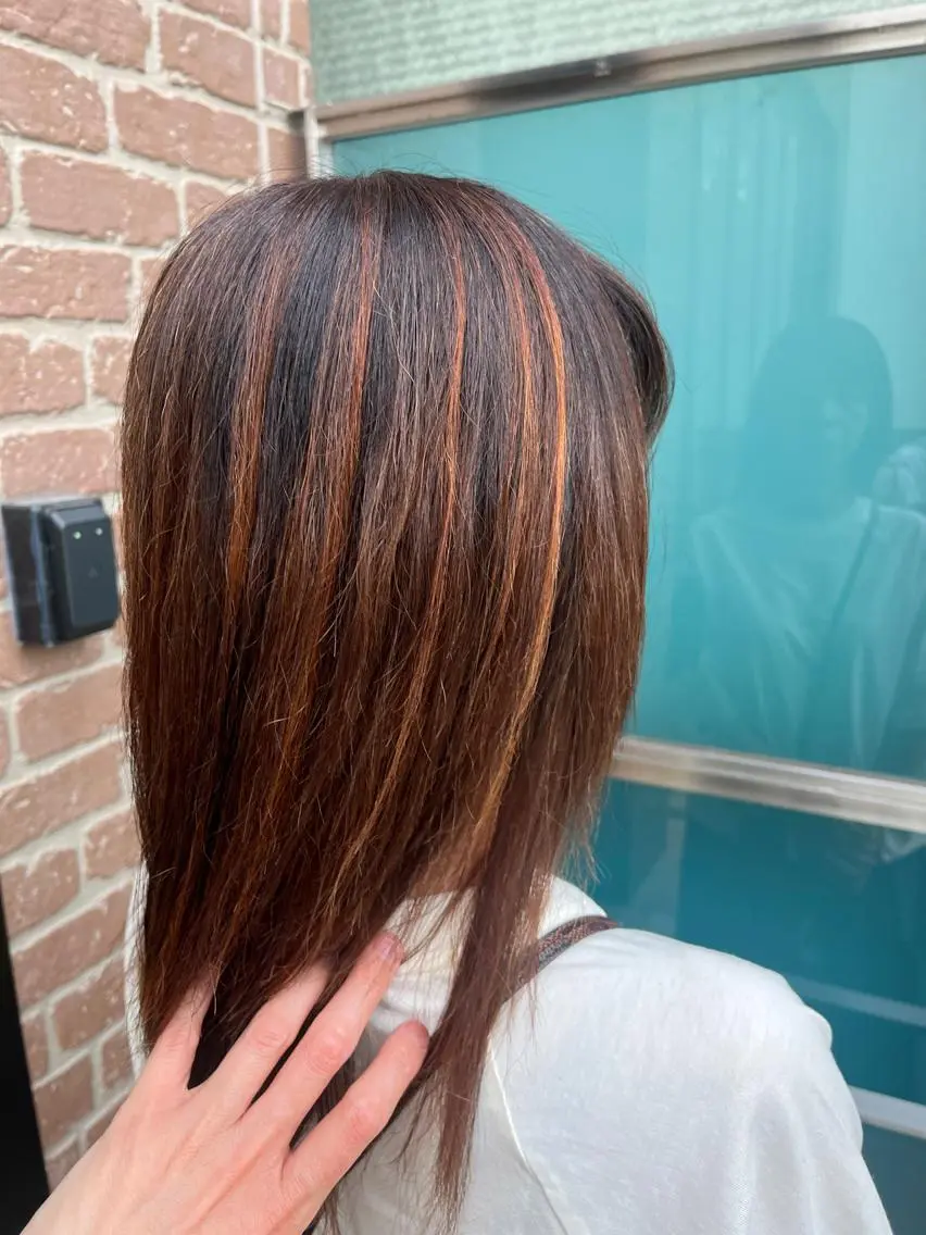 ミディアム カラー パーマ ヘアアレンジ メンズ キッズ ネイル マツエク・マツパ アイブロウ メンズブリーチ メンズハイライト メンズインナーカラー メンズ韓国風 ブリーチ 久木原 ゆりのヘアスタイル