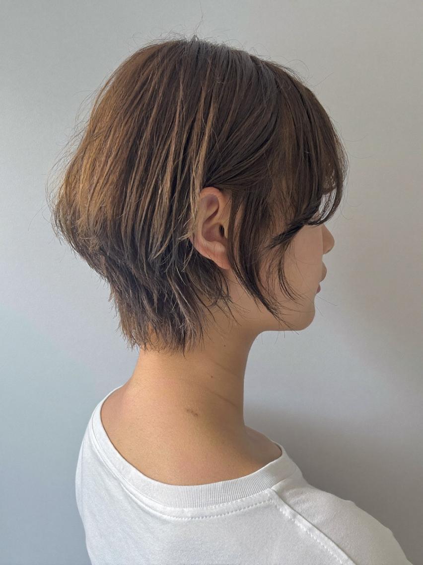 ショート ブラウン艶カラー / mizuki🎀のヘアスタイル