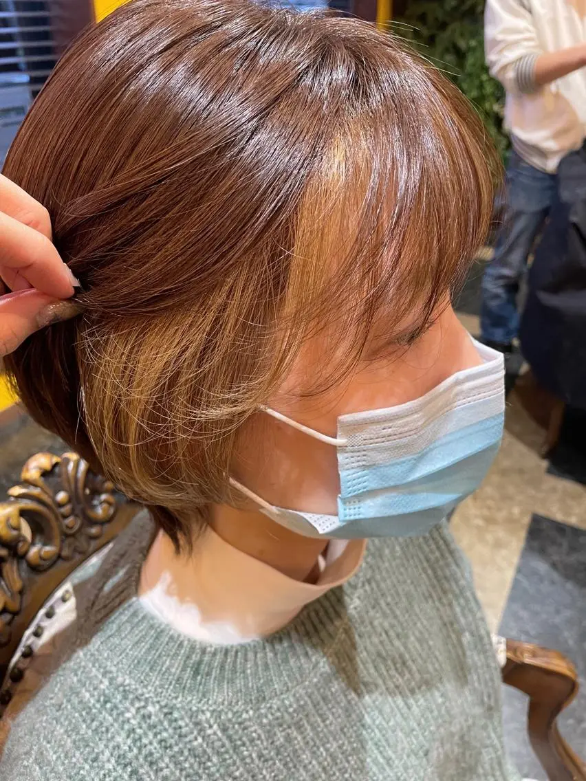 ショート カラー 田中 沙織のヘアスタイル