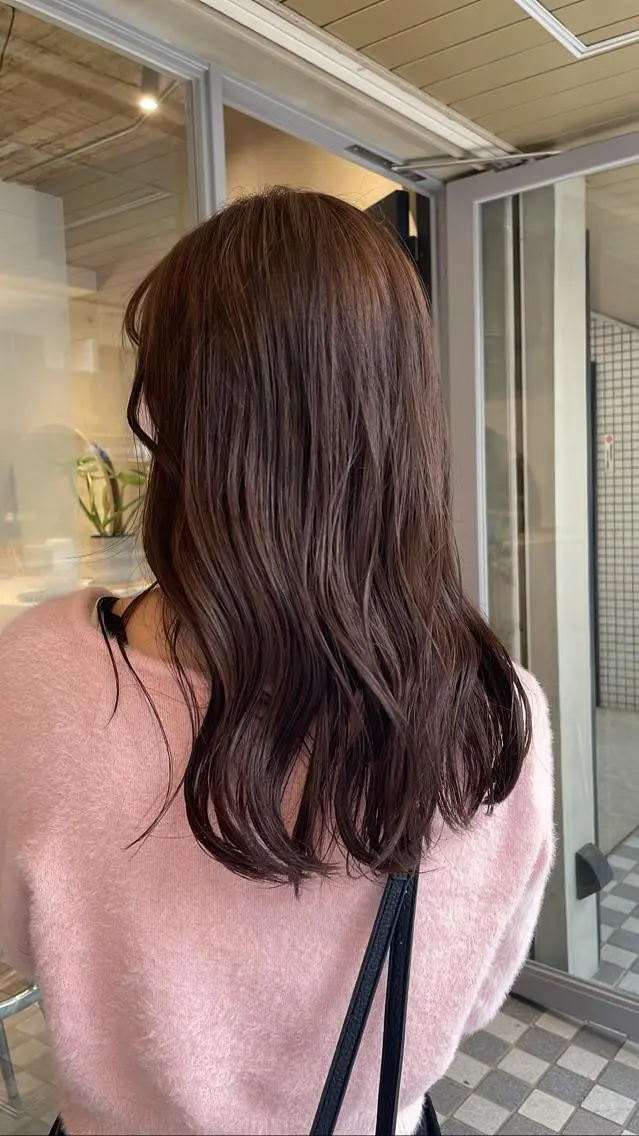 セミロング 都築 菜美のヘアスタイル