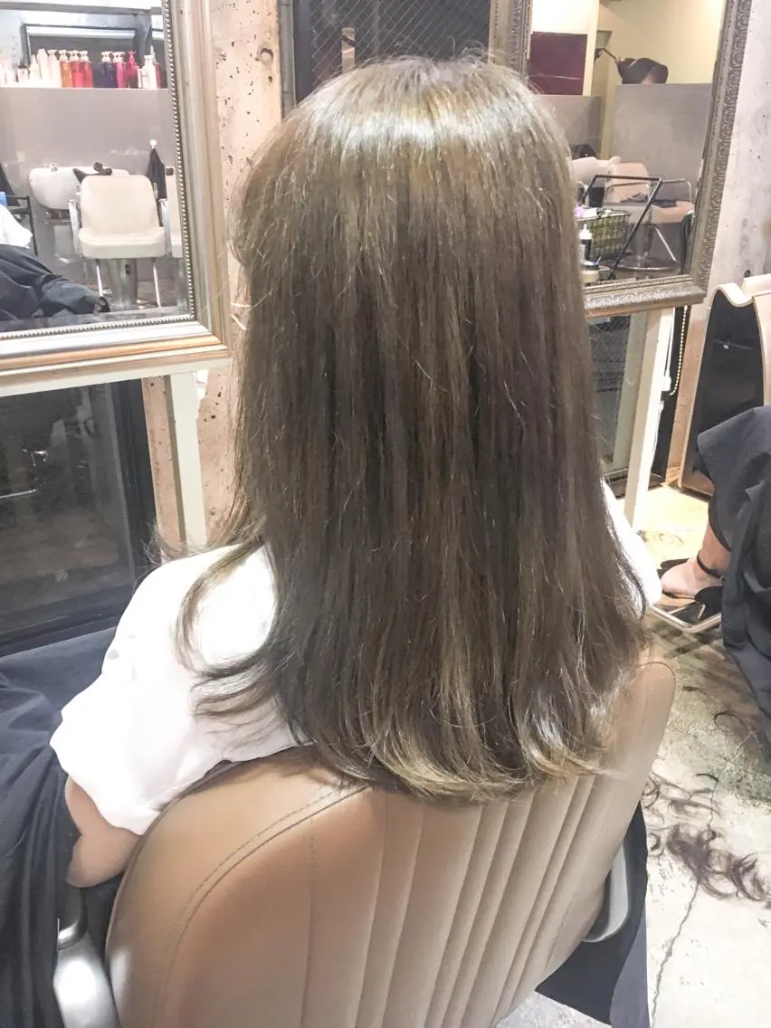 セミロング カラー ベージュカラー ダブルカラー 北條 優輝のヘアスタイル