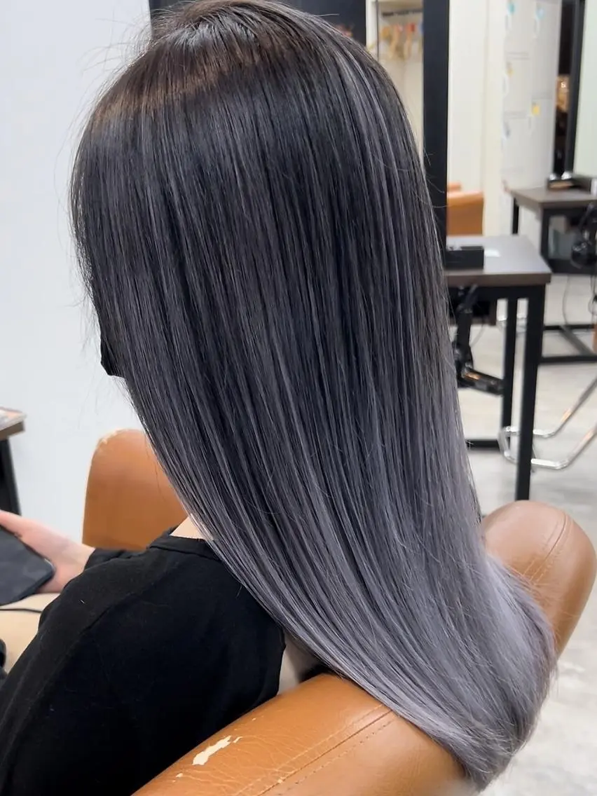 セミロング カラー バレイヤージュ ブリーチ グラデーションカラー ハイライトカラー ハイライト archange 大井川のヘアスタイル