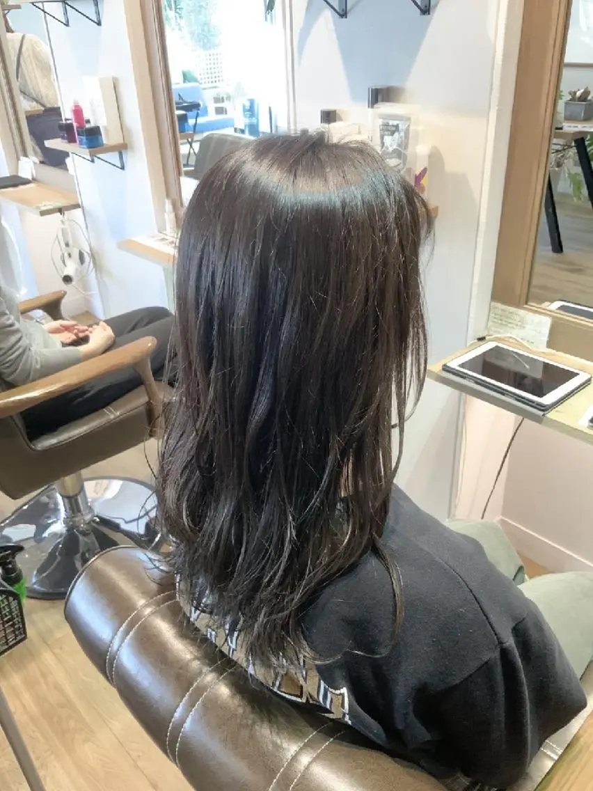 カラー グレージュ ヘアカラー トリートメント 堀 望美のヘアスタイル