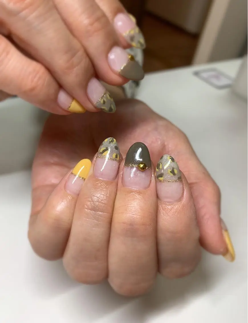 ネイル フットネイル グリーン オフィスネイル ワンカラーネイル Lily Roseスタッフ一同のマツエク・マツパデザイン
