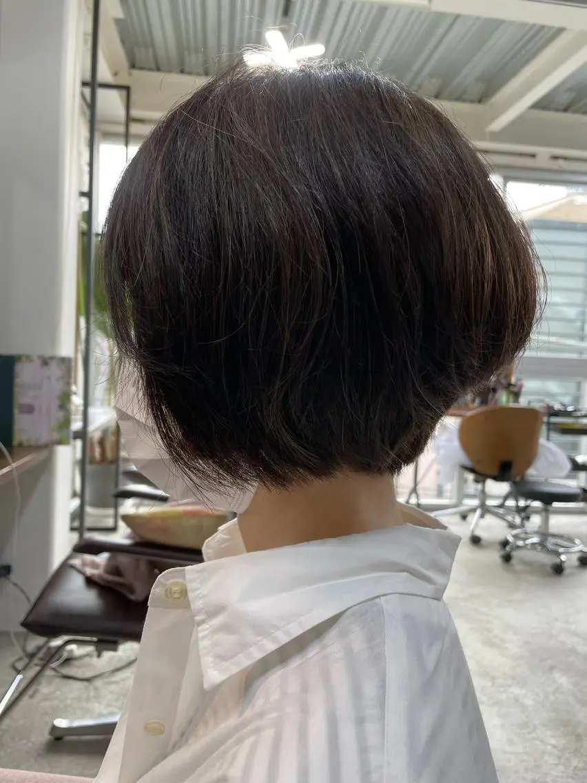 ショート カラー 似合わせカット トリートメント Akala hitomiのヘアスタイル
