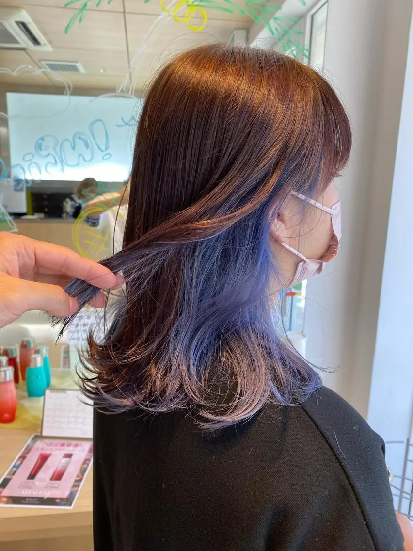 セミロング カラー ブリーチ ブルーカラー ブルーラベンダー ラベンダーカラー ハイトーン/メンズ 水野翔太のヘアスタイル