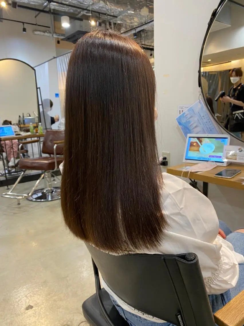 セミロング カラー パーマ 髪質改善 酸性ストレート ストレートパーマ 縮毛矯正 Lolonois梅田 スタッフのヘアスタイル