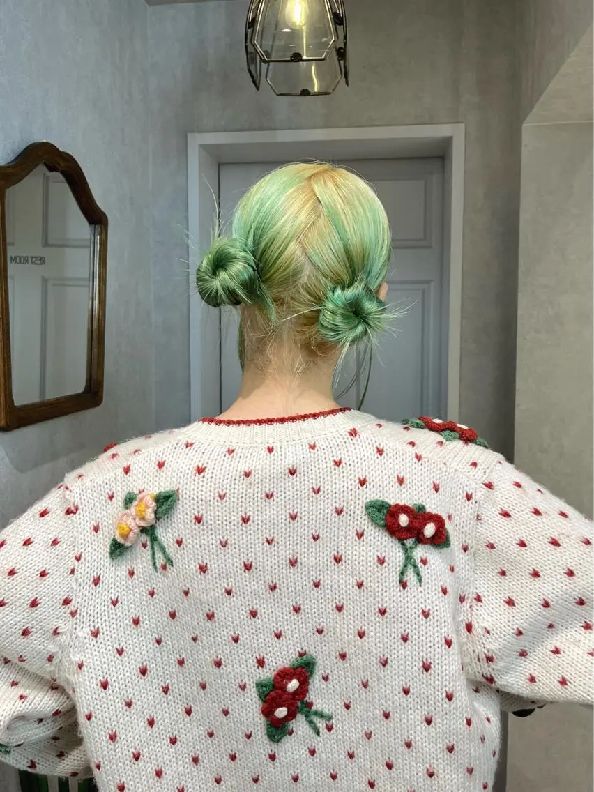 ロング カラー ブリーチ ミント ミントグリーン ヘアセット🎀パーマ Tsubasaのヘアスタイル