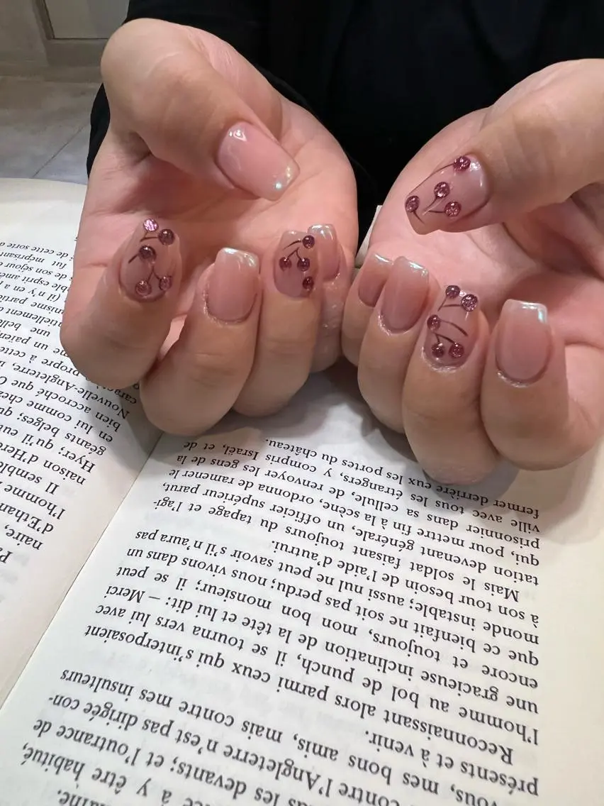 ネイル nailsalon ULLのネイルデザイン