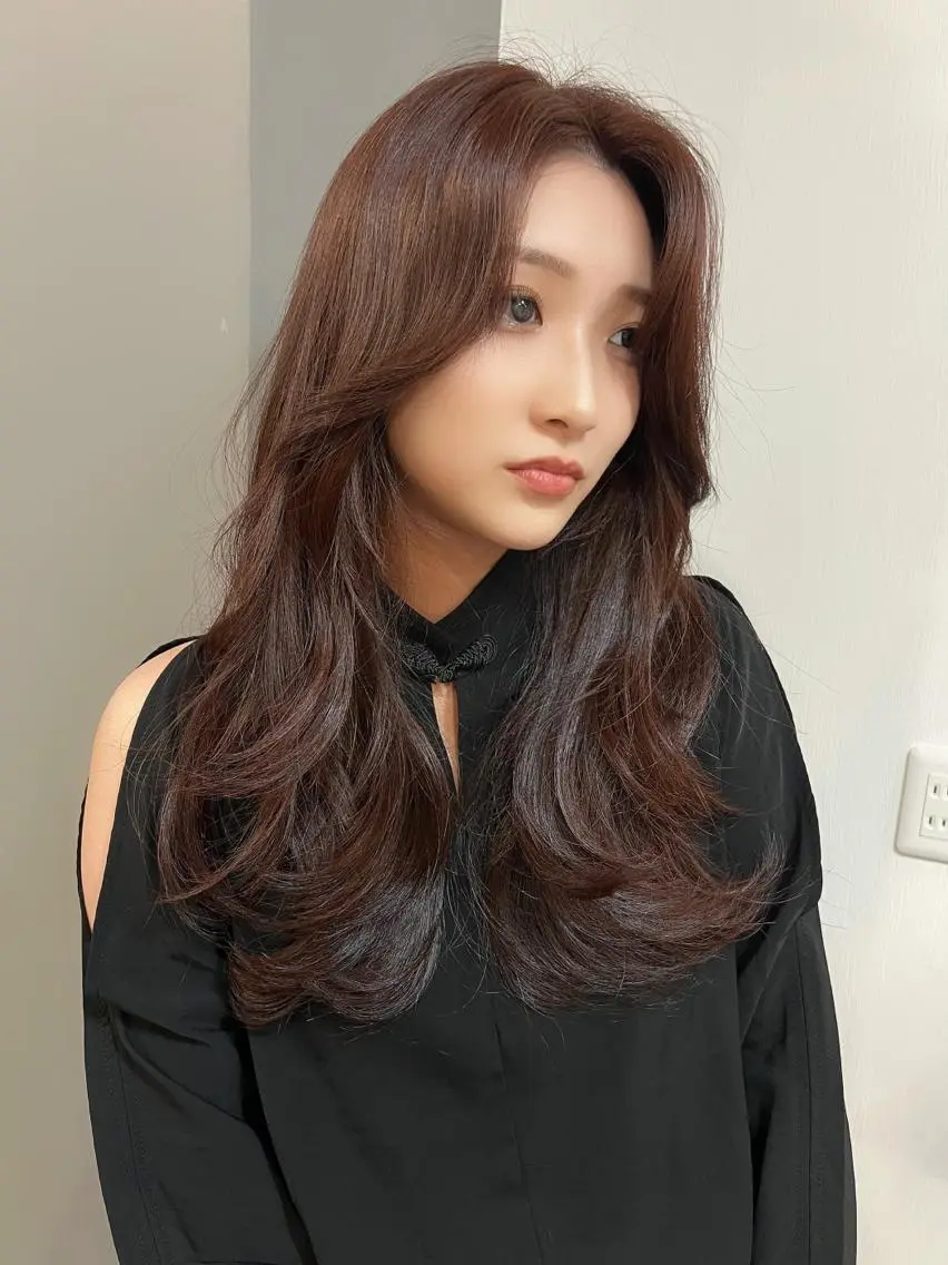 ロング カット ヘアカラー トリートメント 安井 貞好のヘアスタイル