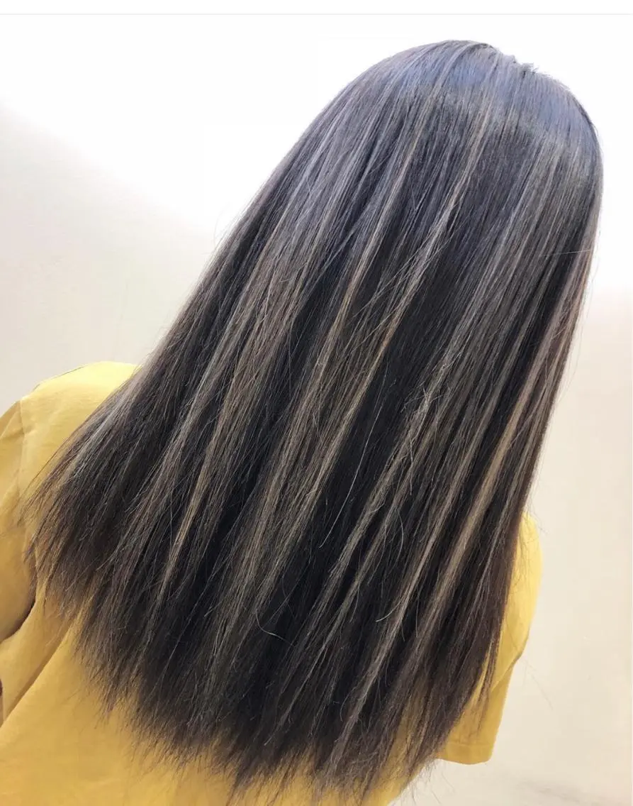 セミロング カラー パーマ ヘアアレンジ メンズ キッズ ネイル マツエク・マツパ 酸性ストレート 髪質改善大槻勇樹のヘアスタイル