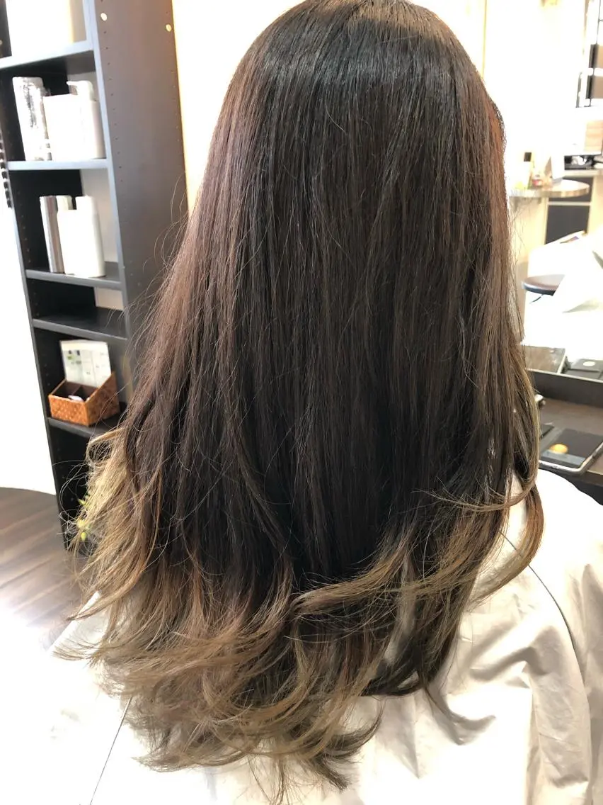ロング カラー ブリーチ 髪質改善FORMA 💫S.Katohのヘアスタイル