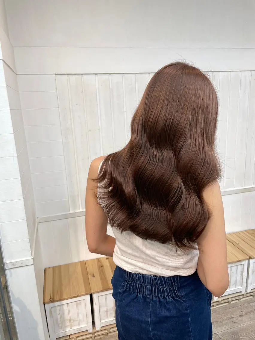 カラー パーマ ミディアム ミディアムパーマ バレイヤージュ ブリーチ ケアブリーチ デザインカラー ヘアカラー トリートメント 初めでも安心🌟 newi町田✂のヘアスタイル