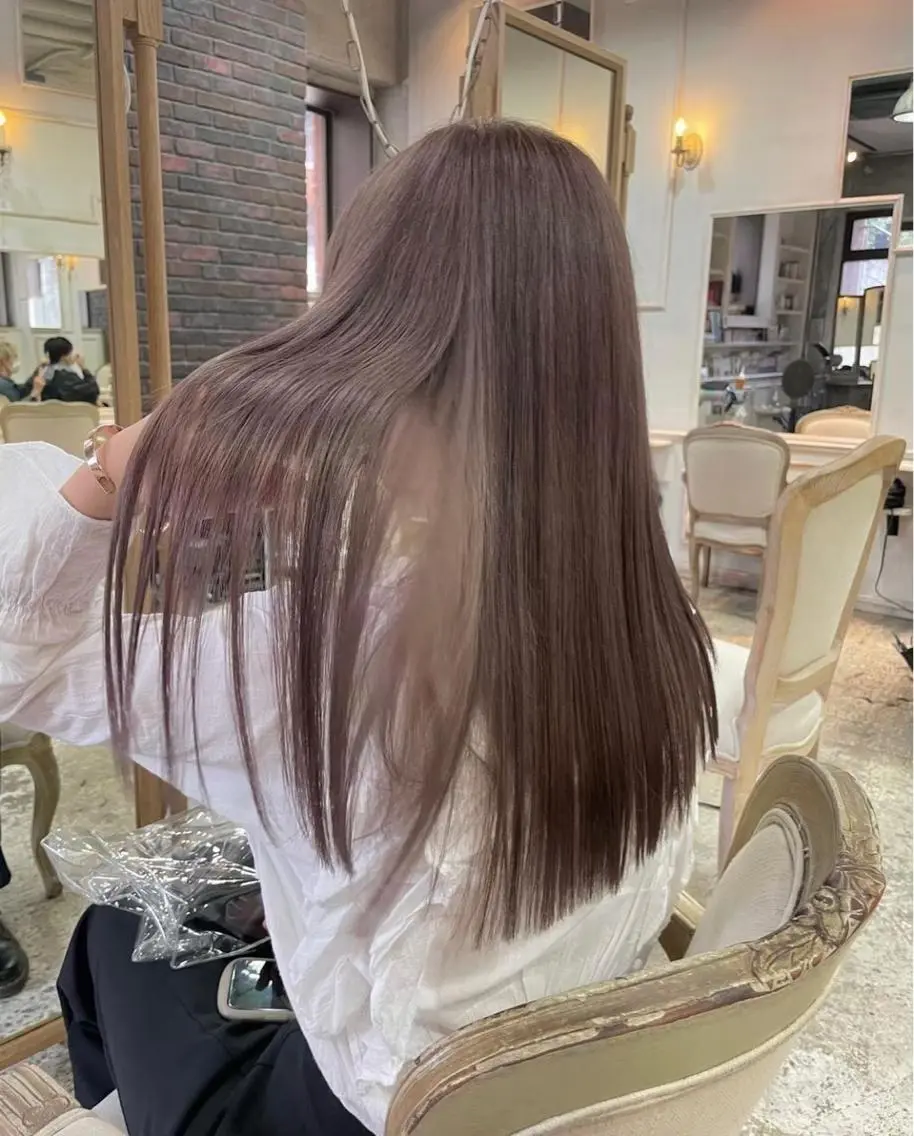 ロング 美髪矯正 透明感 カラー⭐️ユウキのヘアスタイル