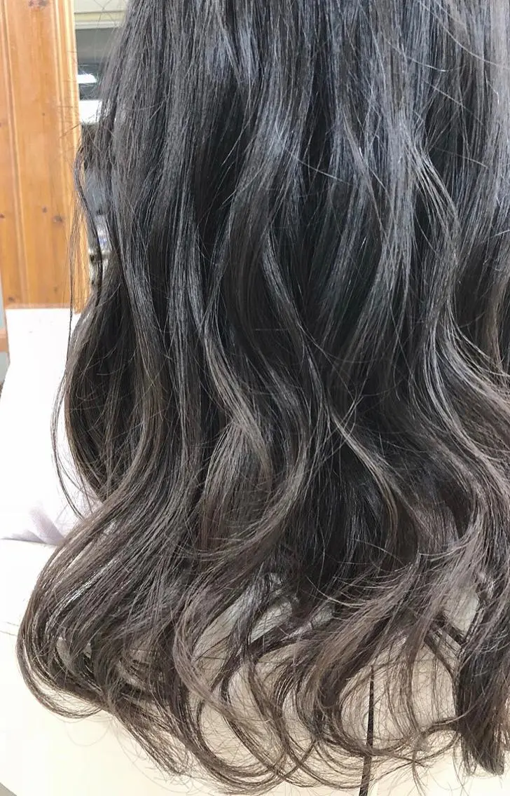 ロング カラー ブリーチ グラデーションカラー ブリーチなしカラー Snaly カラー特化ページのヘアスタイル