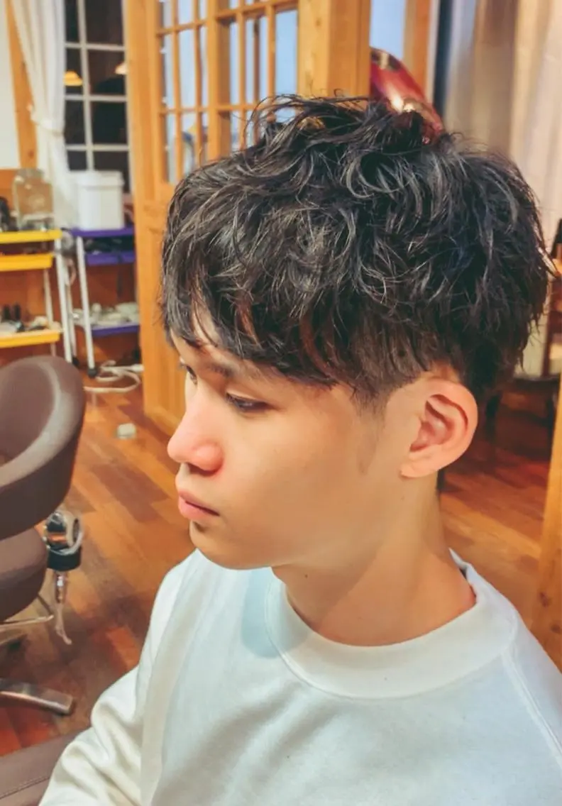 パーマ メンズ メンズパーマ ニュアンスパーマ 吉田 浩太郎のヘアスタイル