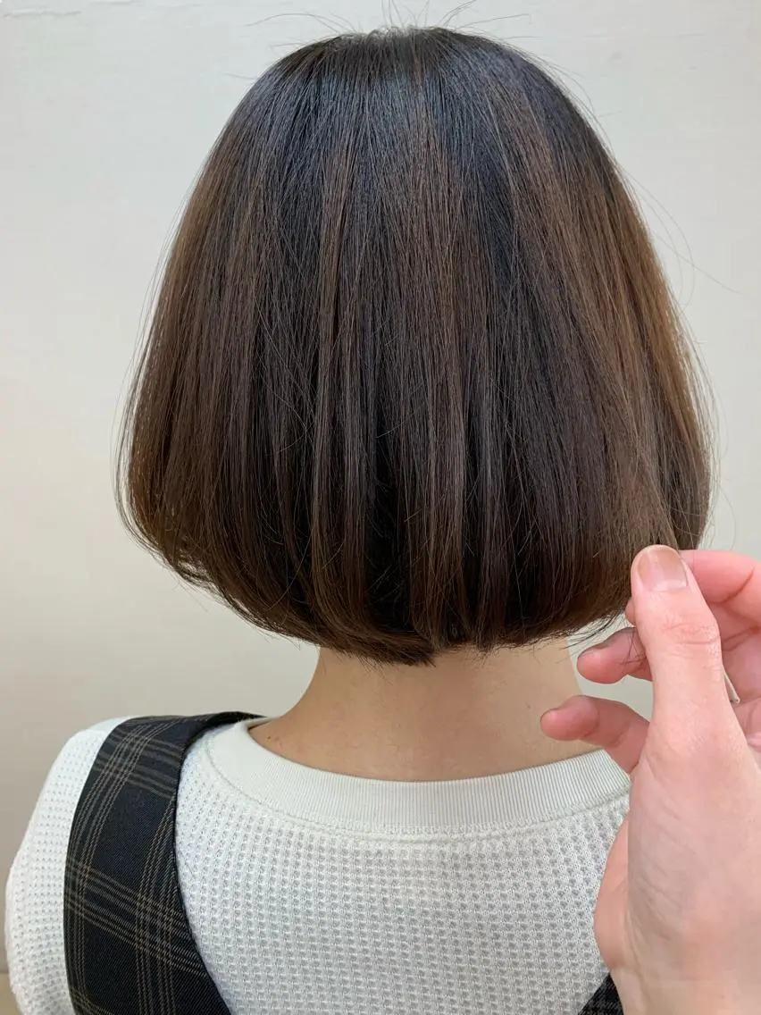 ミディアム 中垣 南のヘアスタイル