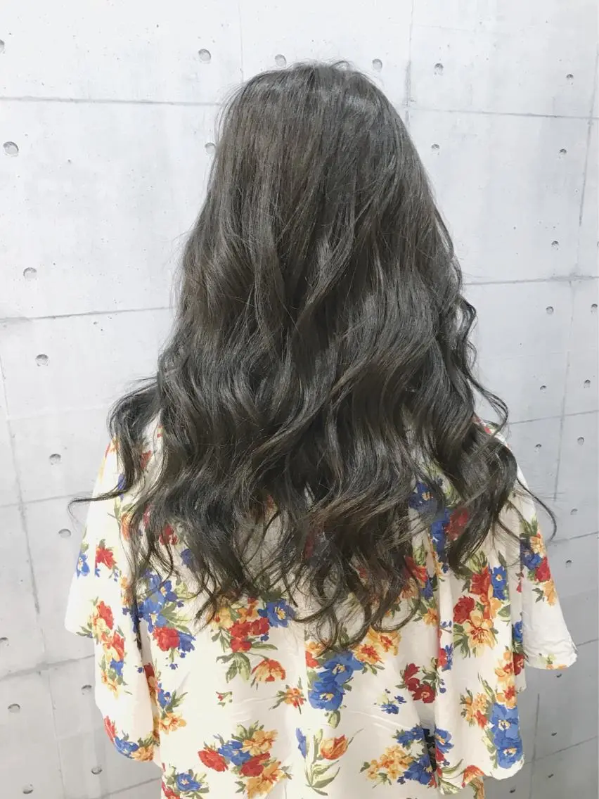 ロング カラー アッシュ ダークアッシュ イルミナカラー ヘアカラー 高木 麻知子のヘアスタイル