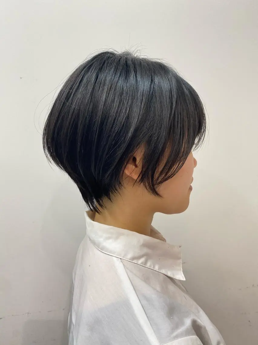 ショート カラー ネイル ハンサムショート ショートヘア ショートネイル ボブ、縮毛矯正👑 心斎橋/高城涼也のヘアスタイル