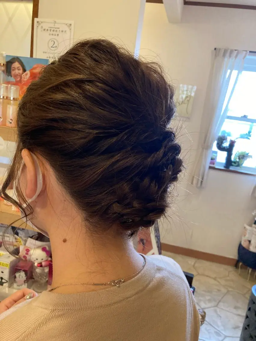 ミディアム ヘアアレンジ 谷川 穂のヘアスタイル