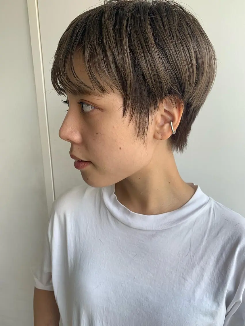 ショート 💜ショート💜 ウルフ、ボブ二色亜美のヘアスタイル