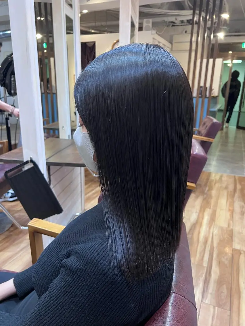 セミロング カット ヘアカラー トリートメント Cecilhair なんば店    岩川のヘアスタイル
