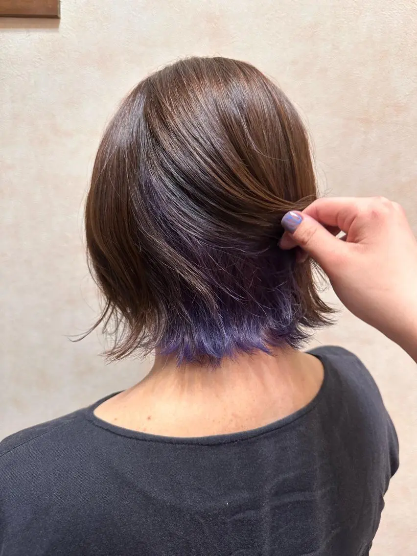 ミディアム カラー ブリーチ パープルカラー アメイジングヘアー 千歳店　福嶋のヘアスタイル