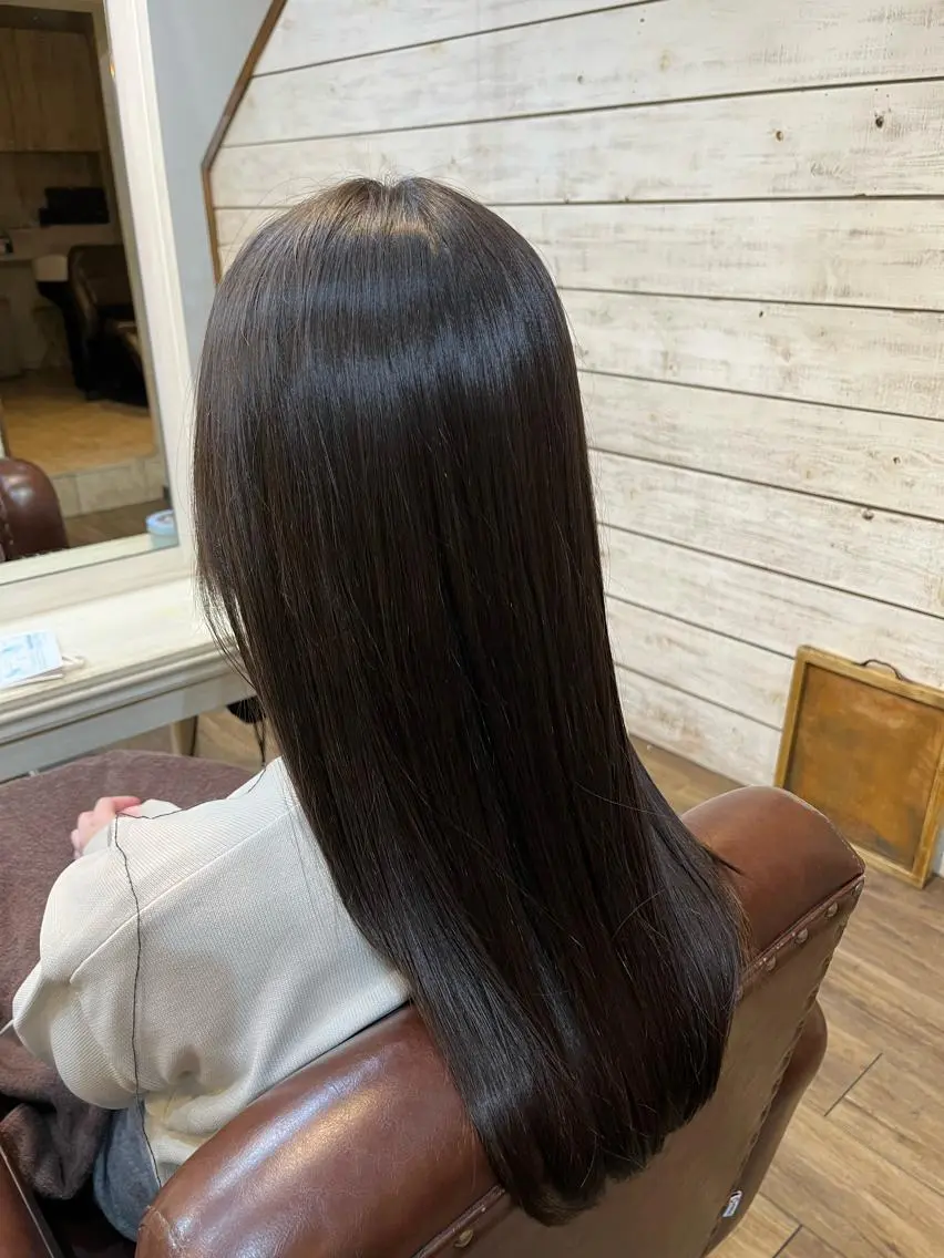 ロング 坂本菜摘 |レイヤーカットのヘアスタイル