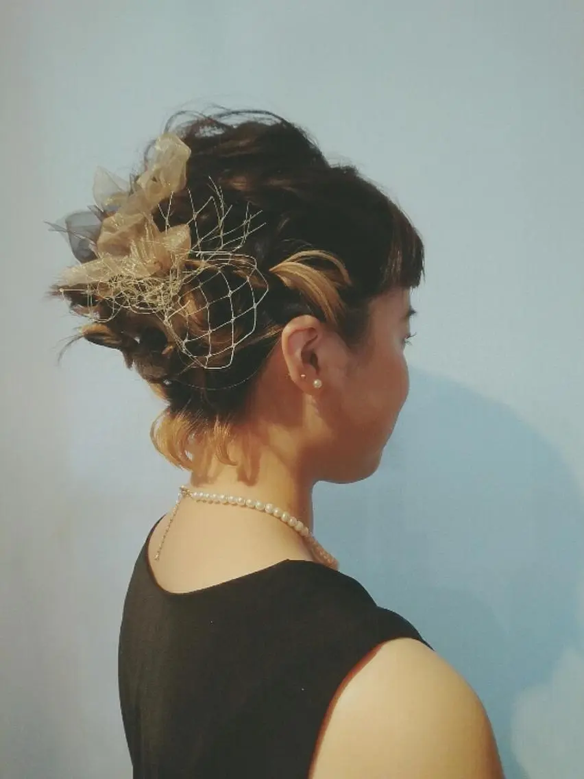 ミディアム 小林 永佳のヘアスタイル
