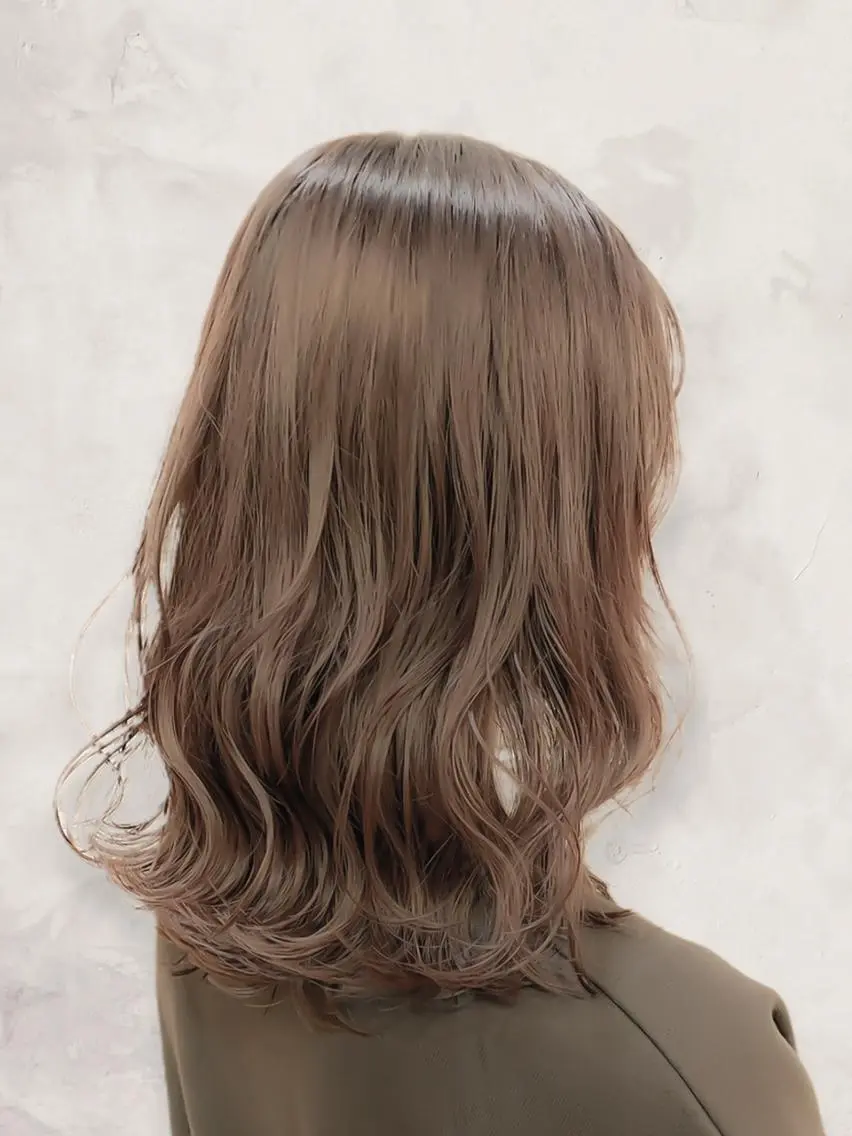 セミロング 小顔カット カット ヘアカラー トリートメント グレージュ×レイヤー 藤生 和宏のヘアスタイル