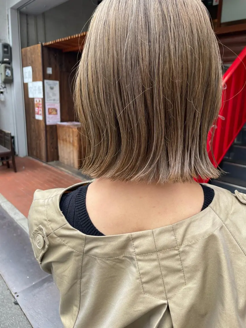 ミディアム カット ヘアカラー トリートメント ayane⭐️ボブ・ ショート・パーマのヘアスタイル