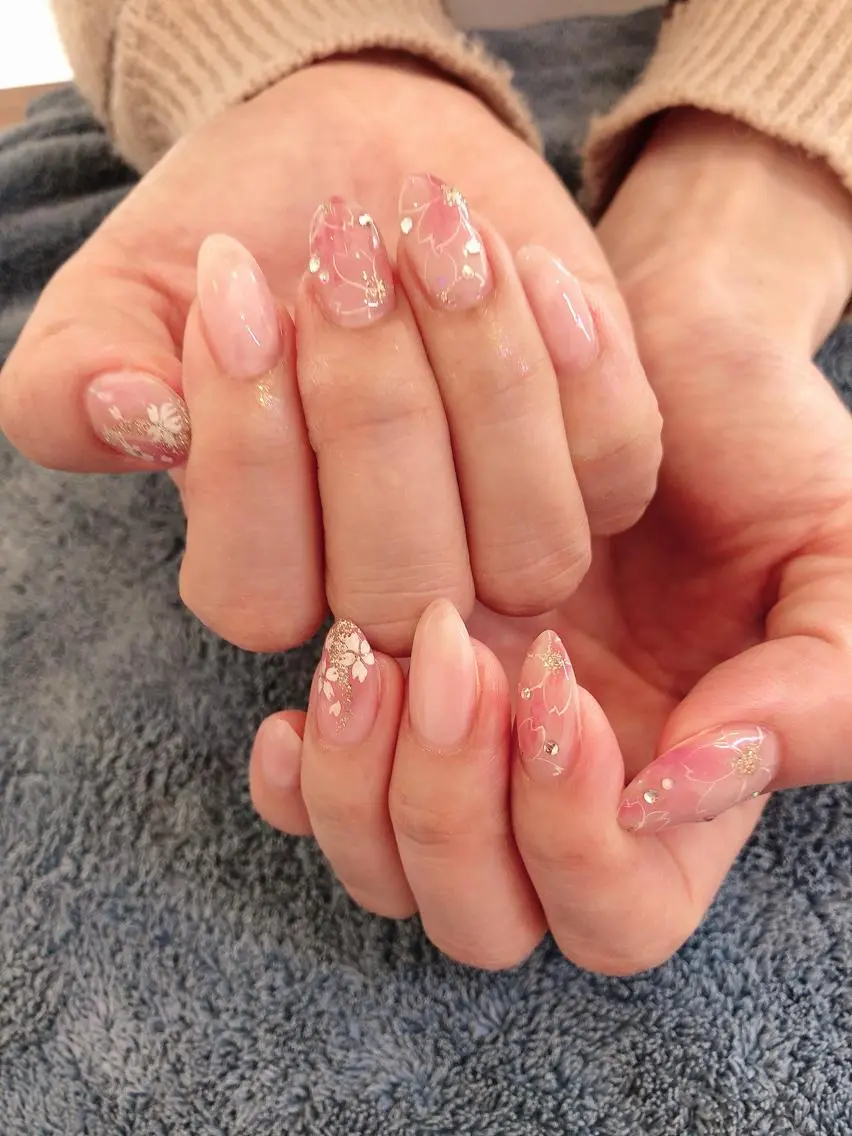 ネイル 桜ネイル YAS 青柳 安代のネイルデザイン