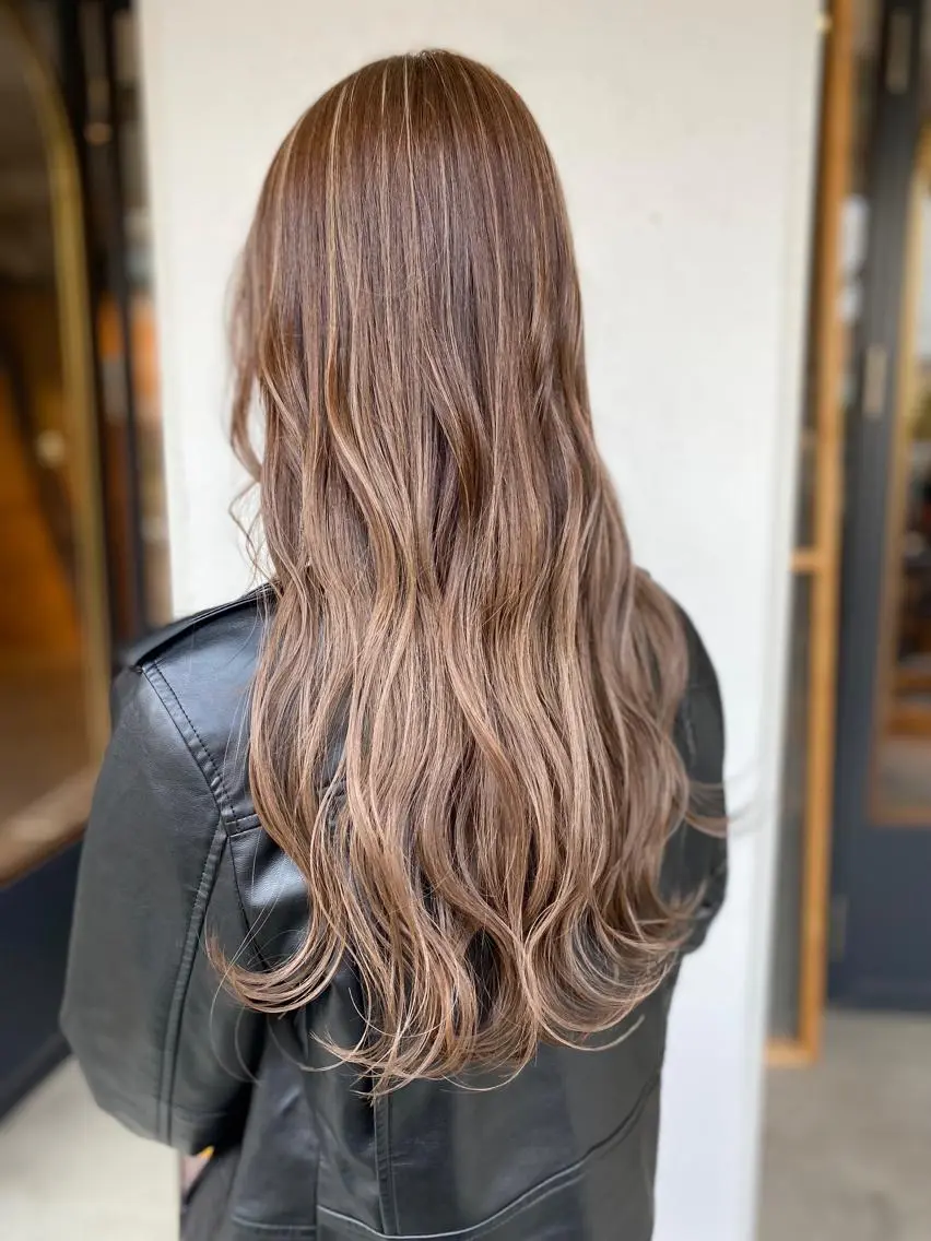 ロング カラー カット ヘアカラー トリートメント 美髪・透明感カラー 西川仁弥のヘアスタイル
