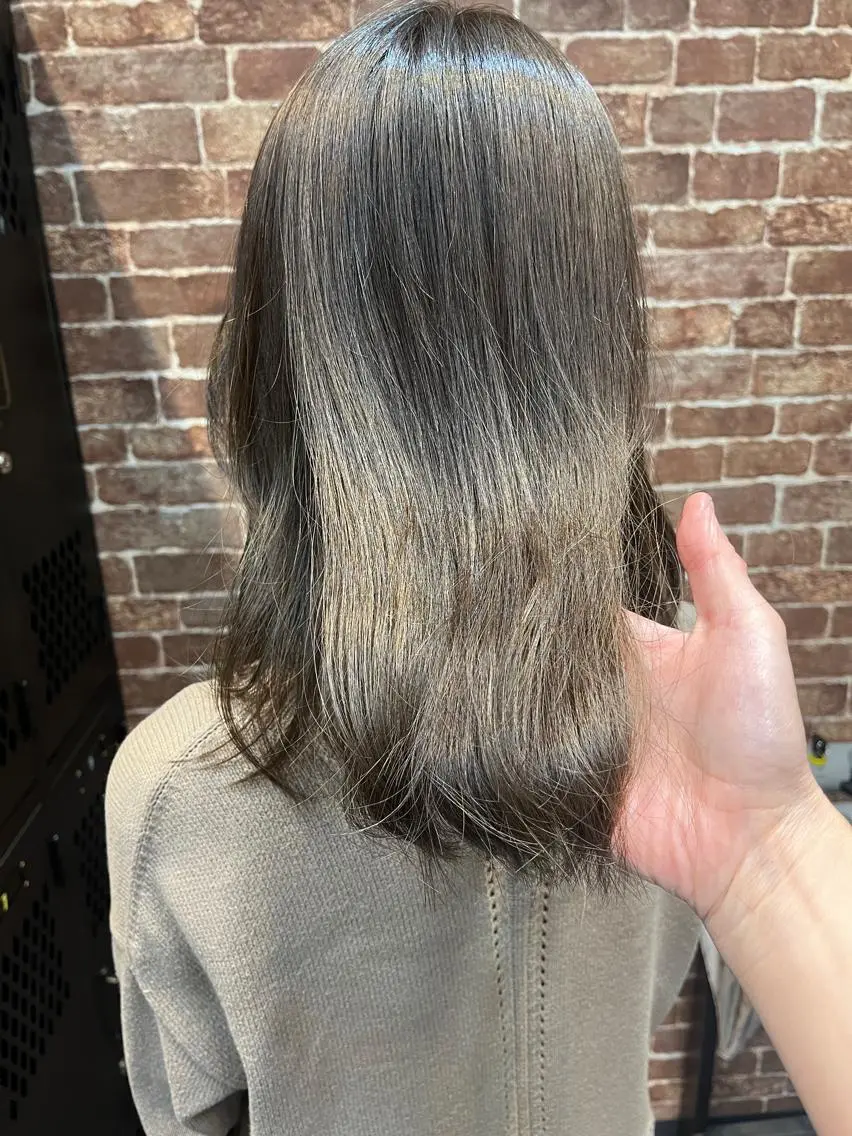 ミディアム カラー パーマ ヘアアレンジ メンズ キッズ ネイル マツエク・マツパ アイブロウ メンズブリーチ メンズハイライト メンズインナーカラー メンズ韓国風 ブリーチ 久木原 ゆりのヘアスタイル