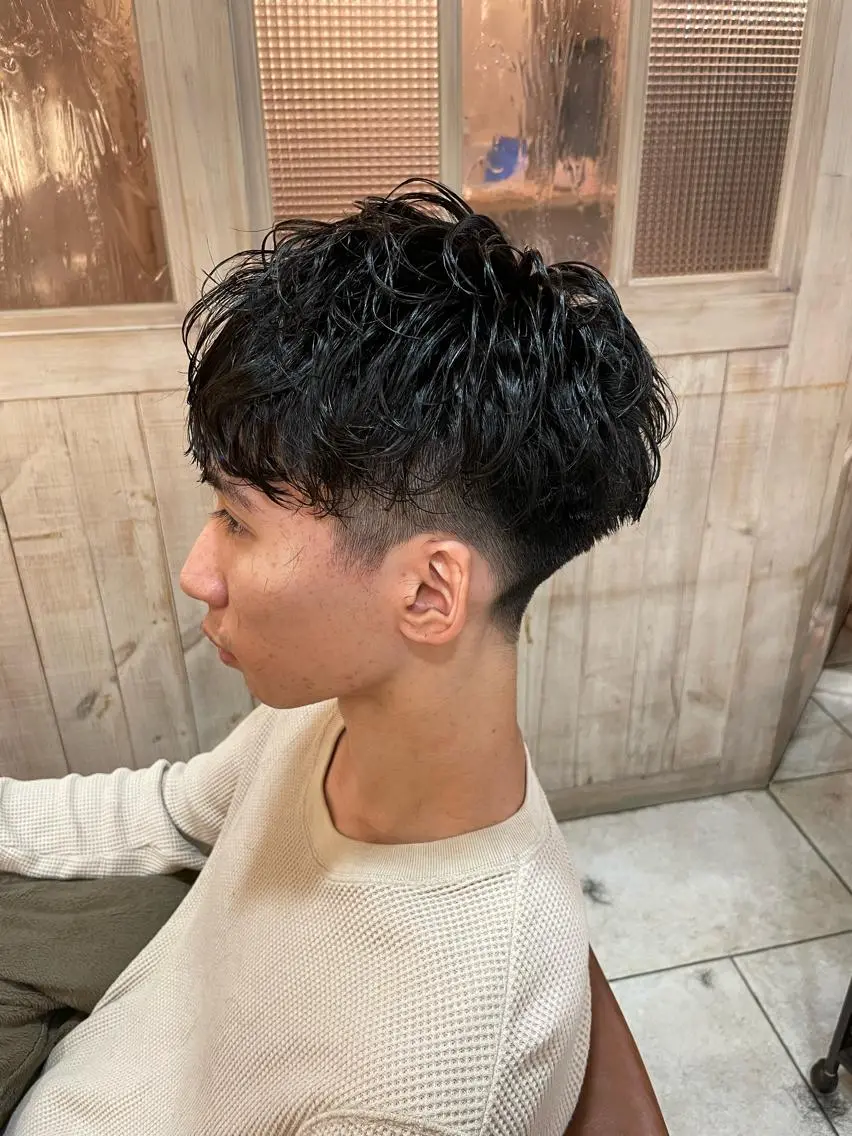 メンズ メンズパーマ ショートカットなら 前平友慈のヘアスタイル