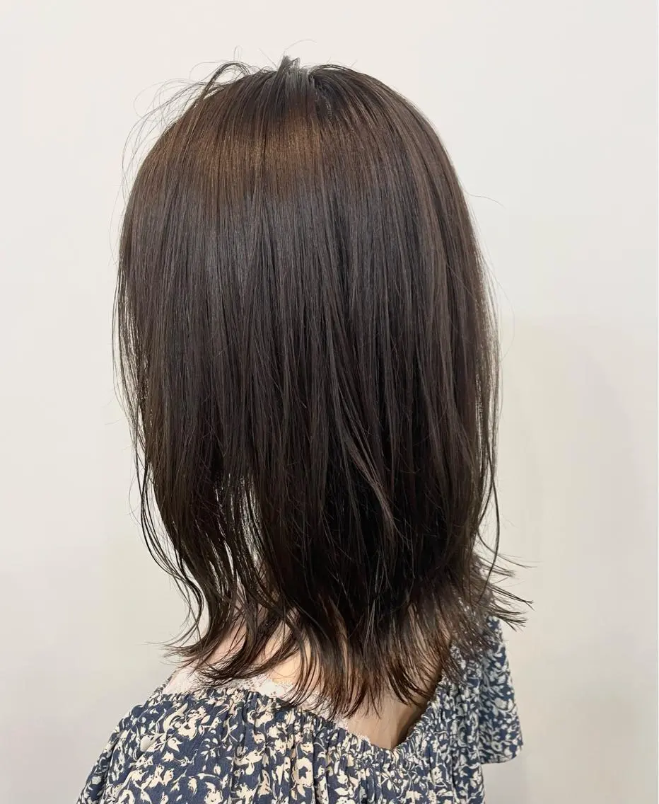ミディアム カラー ブリーチ ショコラグレージュ 透明感カラー グレージュ ブリーチなしカラー FLAGS YAMATOのヘアスタイル