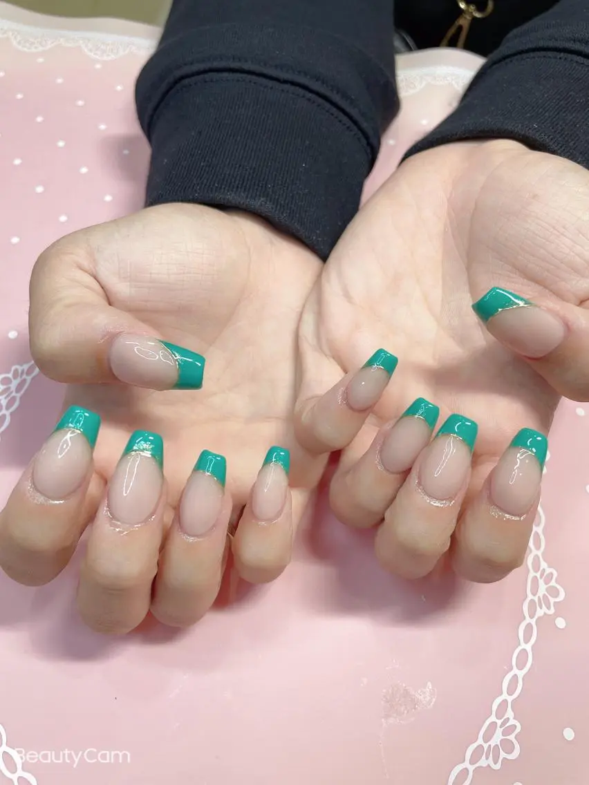 ショート ネイル フレンチネイル ミラーネイル ハンドネイル 《LB》ラブリエ Nail&eyeのマツエク・マツパデザイン