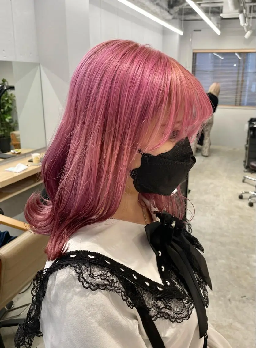 ミディアム カット ヘアカラー SAEKI【ior 】北千住店ブリーチのヘアスタイル