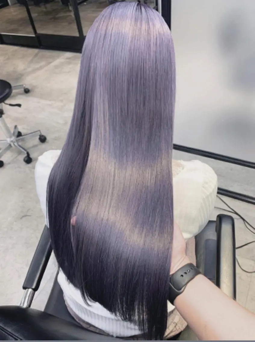 ロング カット ヘアカラー トリートメント THE MAISONのヘアスタイル