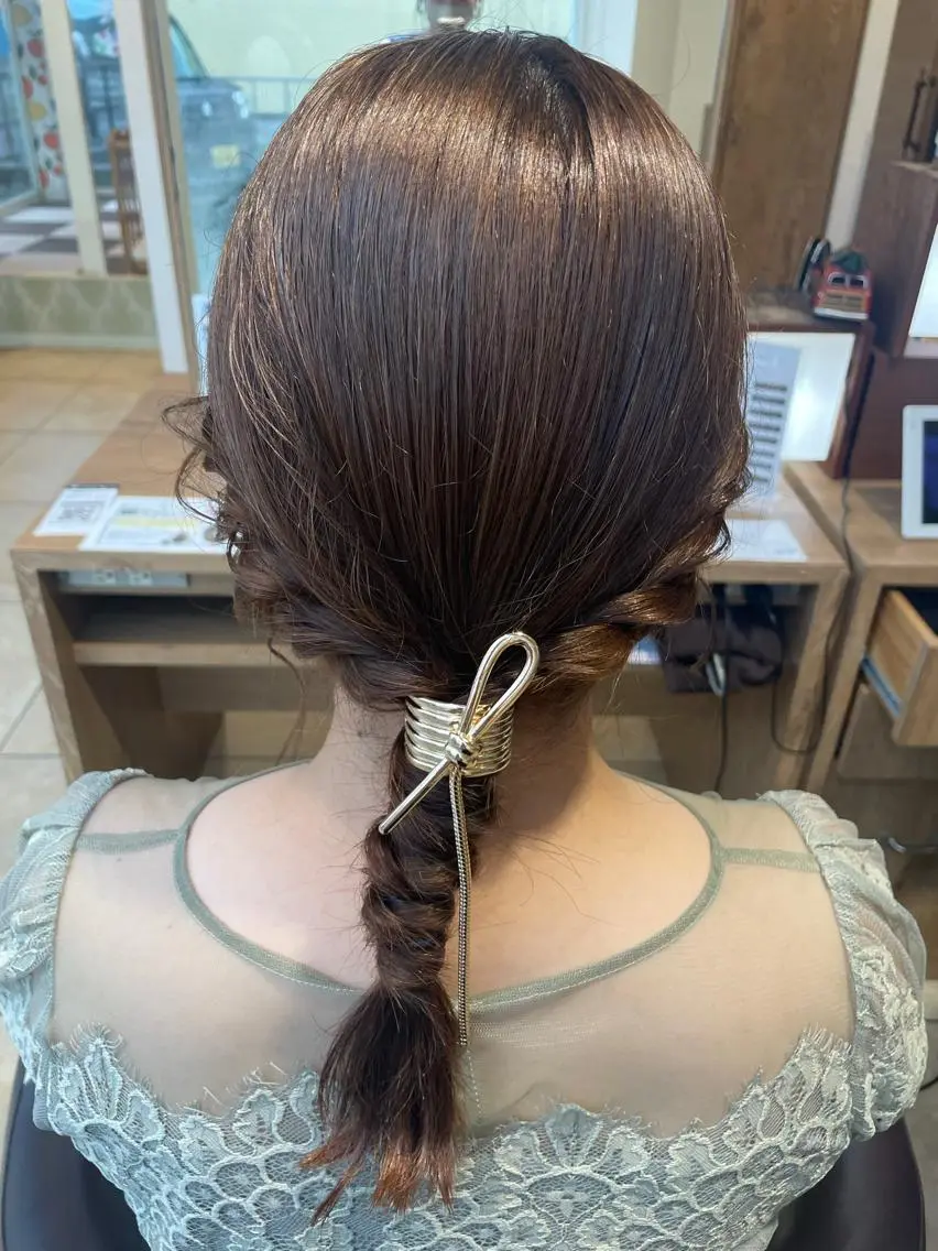 ミディアム ヘアアレンジ 結婚式・ブライダル ヘアセット EARTH中島 秋桜久のヘアスタイル