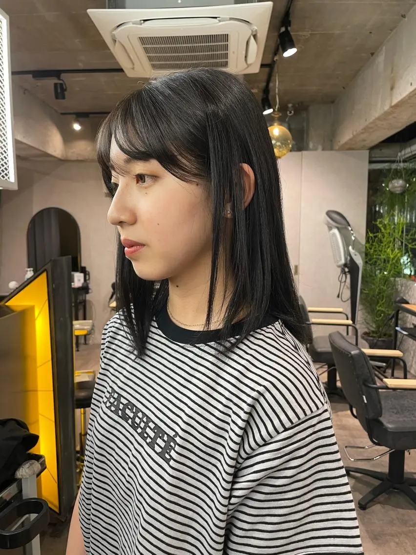 セミロング カラー 透明感カラー ヘアカラー ナチュラル透明感🌱 小山美樹子のヘアスタイル