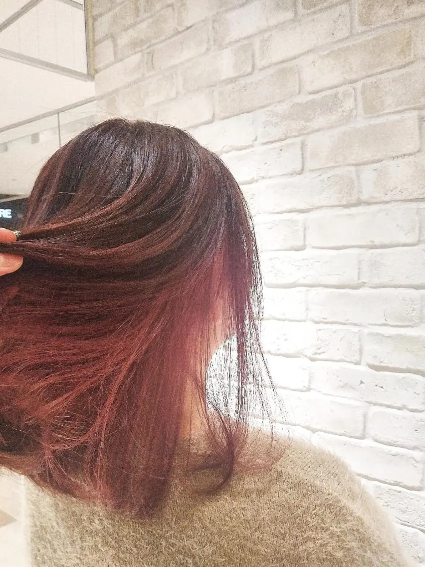 ミディアム カラー ブラウンカラー インナーカラー ピンクカラー ピンクブラウン 大場 友稀のヘアスタイル