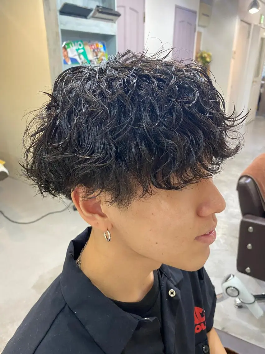 ショート パーマ メンズ メンズブリーチ メンズハイライト メンズインナーカラー メンズパーマ プードルパーマ 💈メンズ短髪特化 ✂︎伊藤大輝💈のヘアスタイル